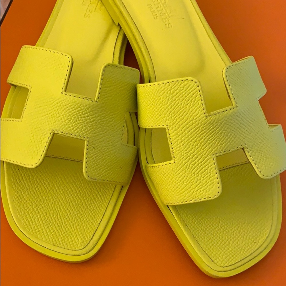 🔥🔥Sold to fashionphile-Hermès Oran - Picture 4 of 6